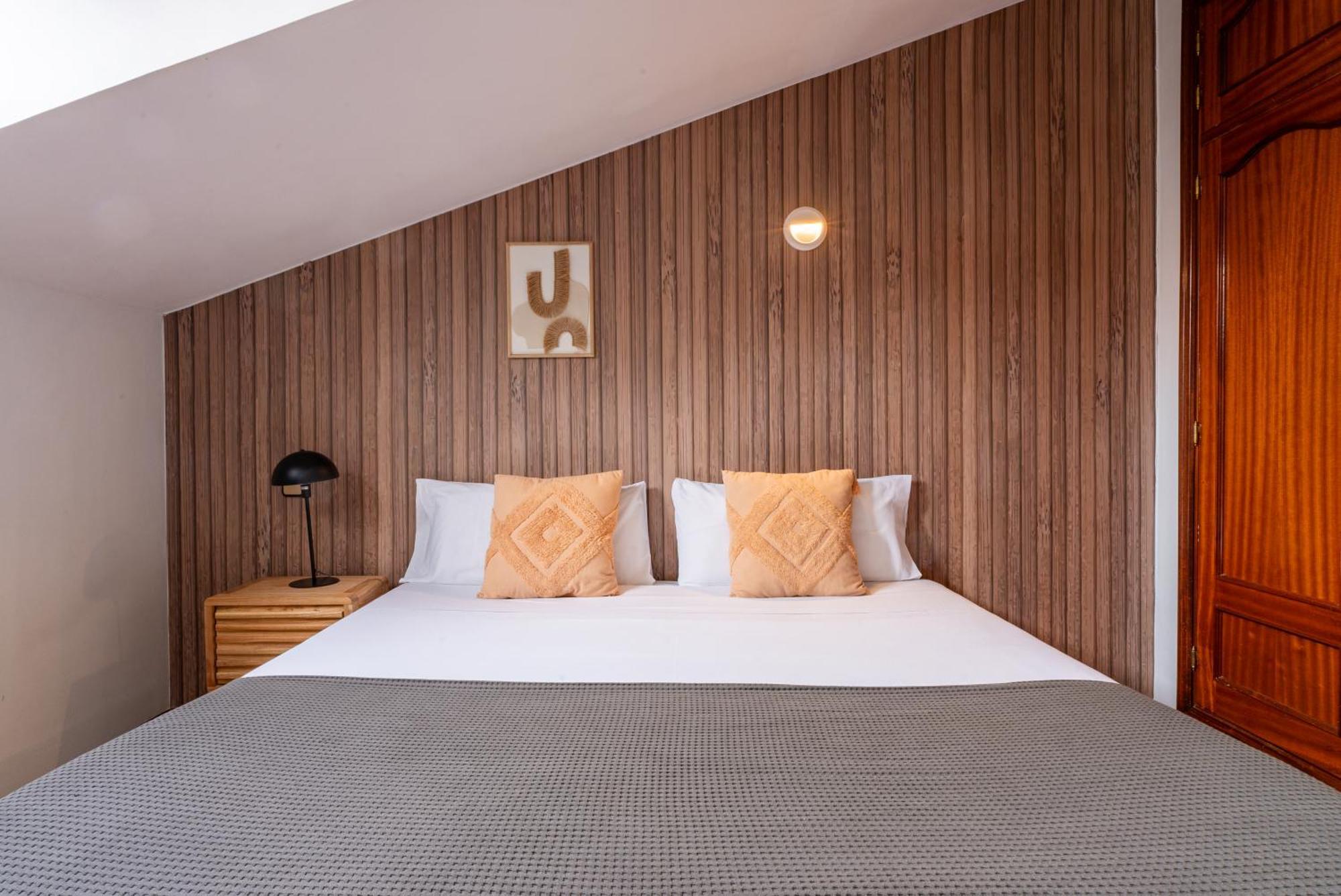 Aparthotel Smartr Madrid Chueca Esterno foto