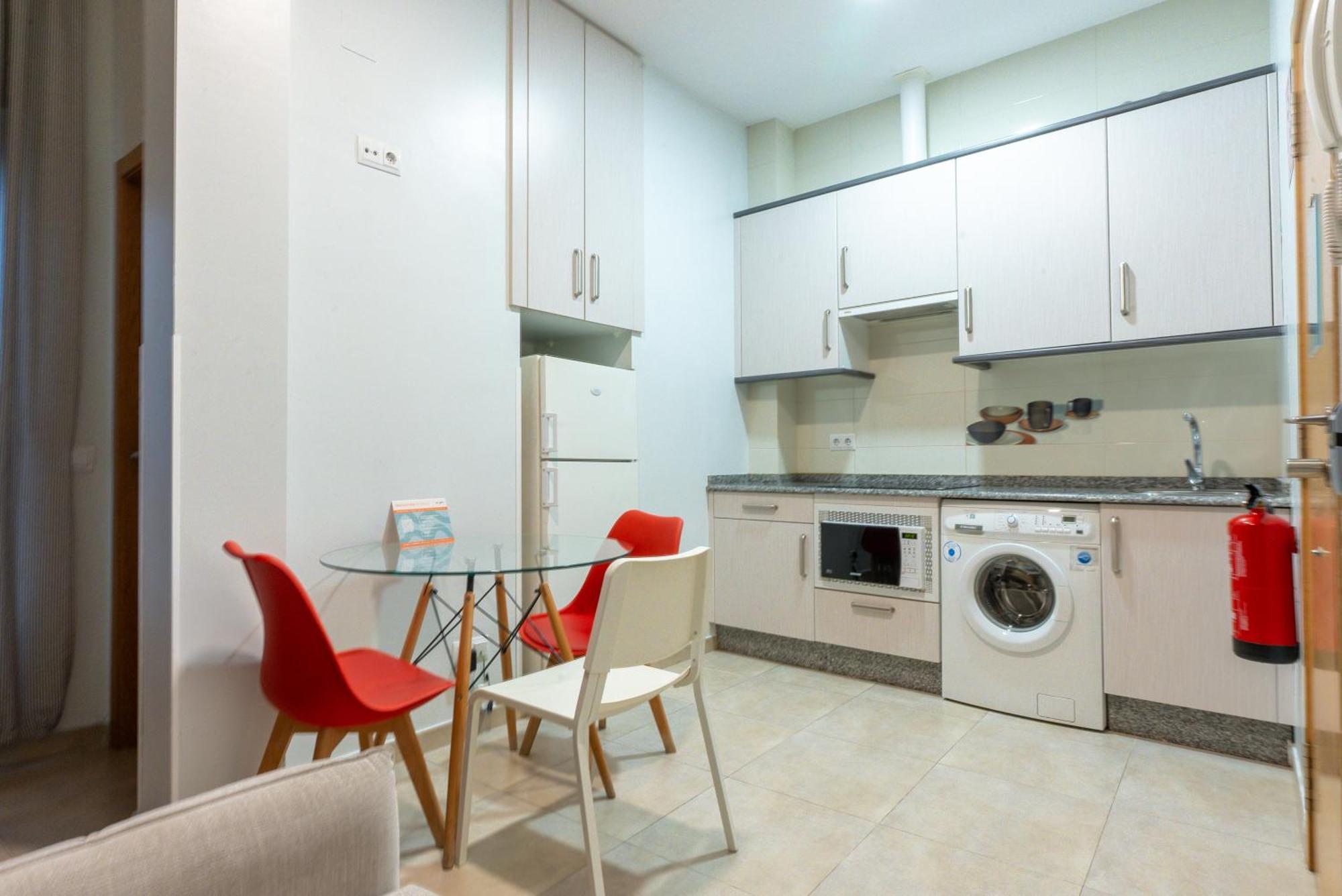 Aparthotel Smartr Madrid Chueca Esterno foto