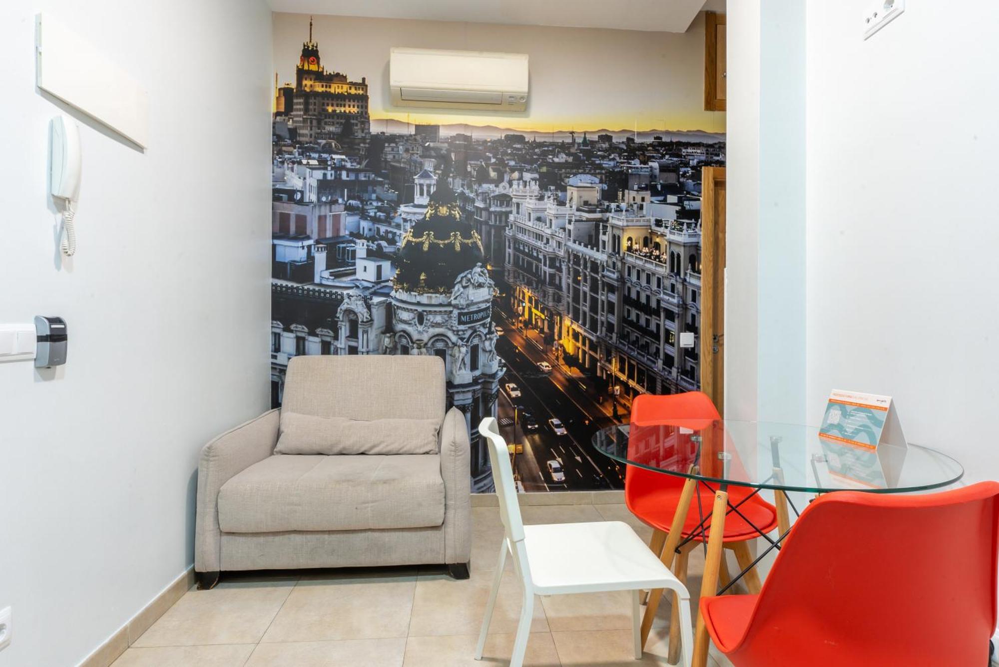 Aparthotel Smartr Madrid Chueca Esterno foto