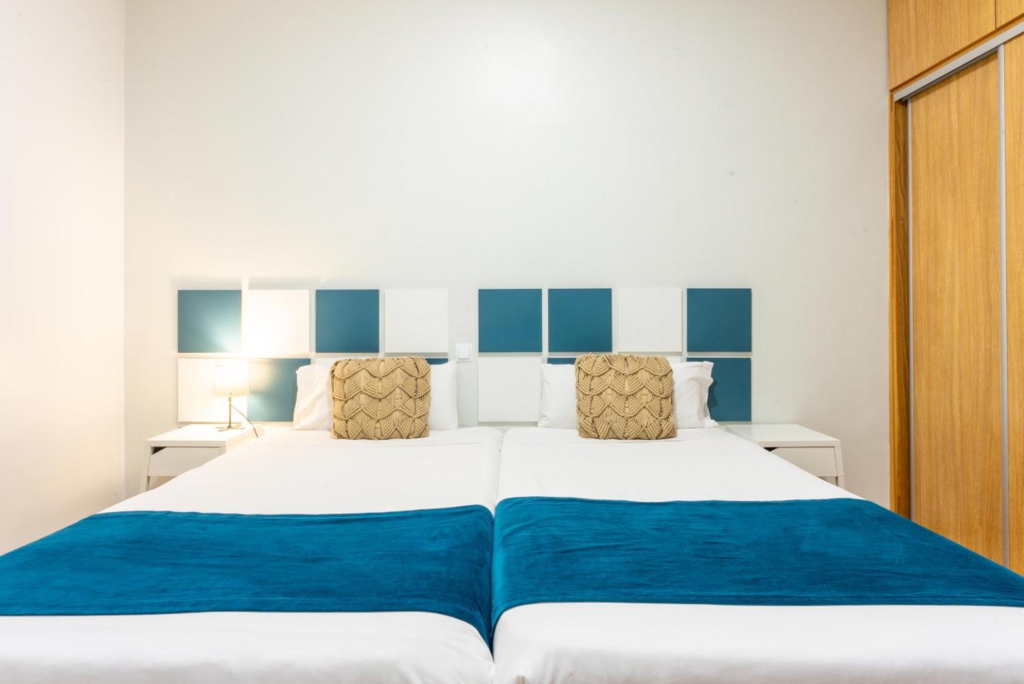 Aparthotel Smartr Madrid Chueca Esterno foto