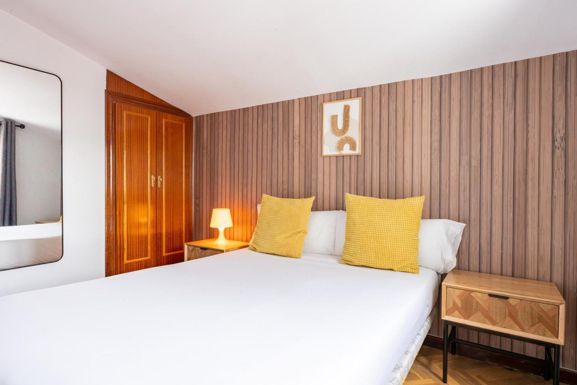 Aparthotel Smartr Madrid Chueca Esterno foto